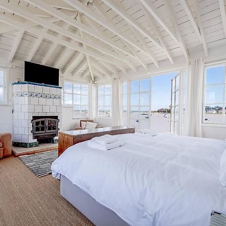 The Boathouse In Felixstowe Ferry - Stunning Waterfront Property Exterior photo