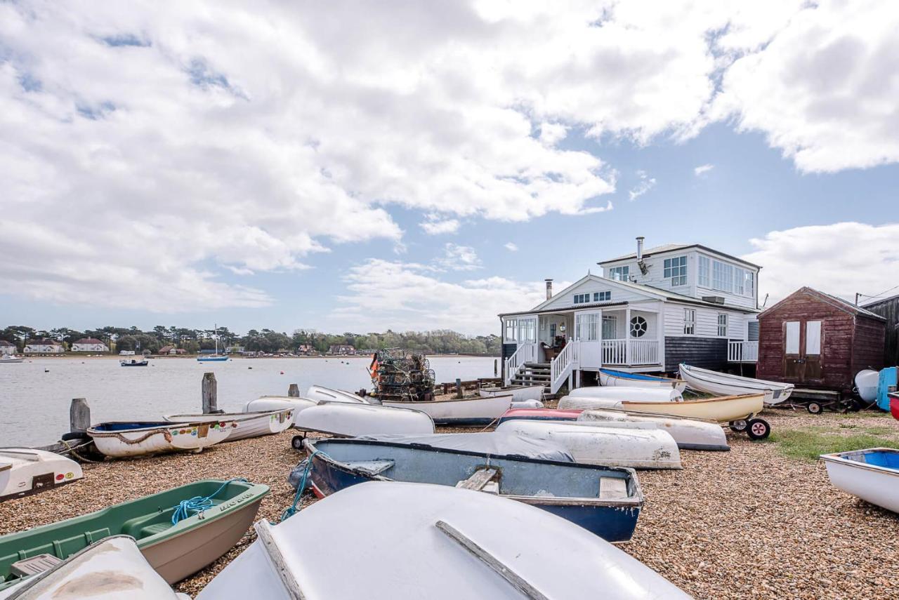 The Boathouse In Felixstowe Ferry - Stunning Waterfront Property Exterior photo